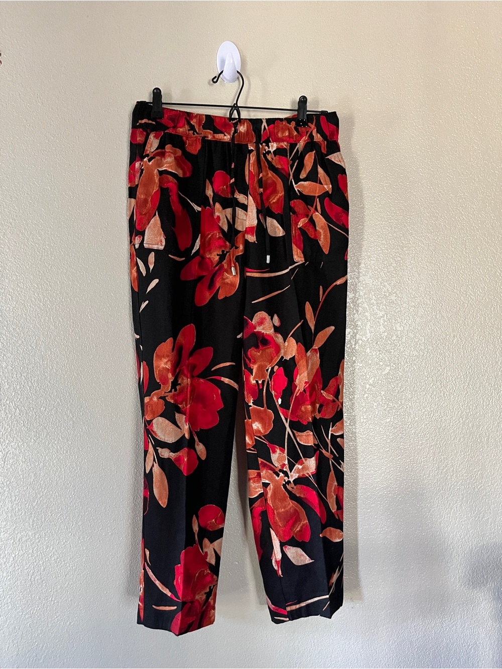 NWT Calvin Klein Black Wide-Leg Pants with Red & Rust Floral Print